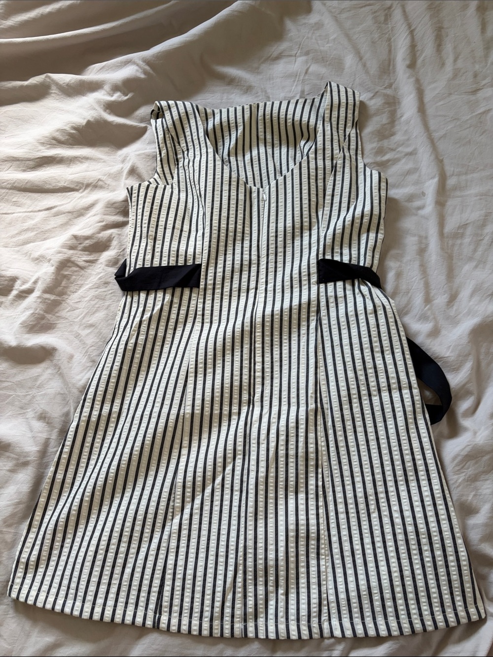 Target White and Black Vertical-Stripe Tie-Detail Mini Dress - Picture 3 of 4